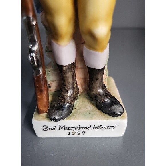 Andrea by Sadek 2nd Maryland Infantry 1777 Soldier Figurine 6965 Porcelain - Picture 7 of 8